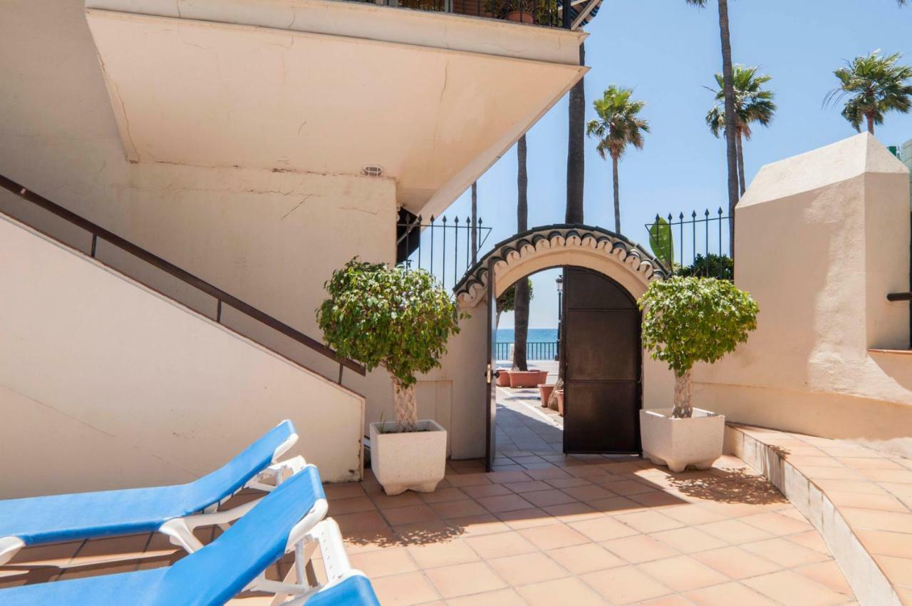 Eden Roc BeachFront Apartments Marbella Exterior foto